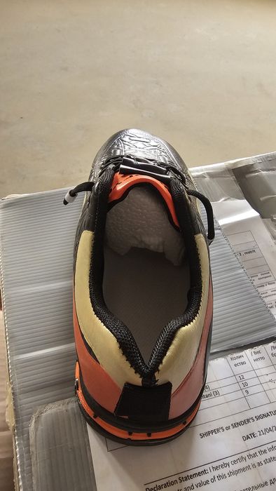 Кроссовки корейские