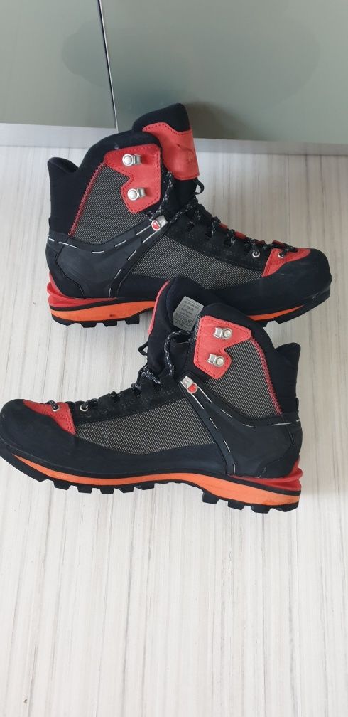 Salewa Crow Gore - Tex Vibram / 42.5 /27.5см ОРИГИНАЛ! Мъжки  обувки!