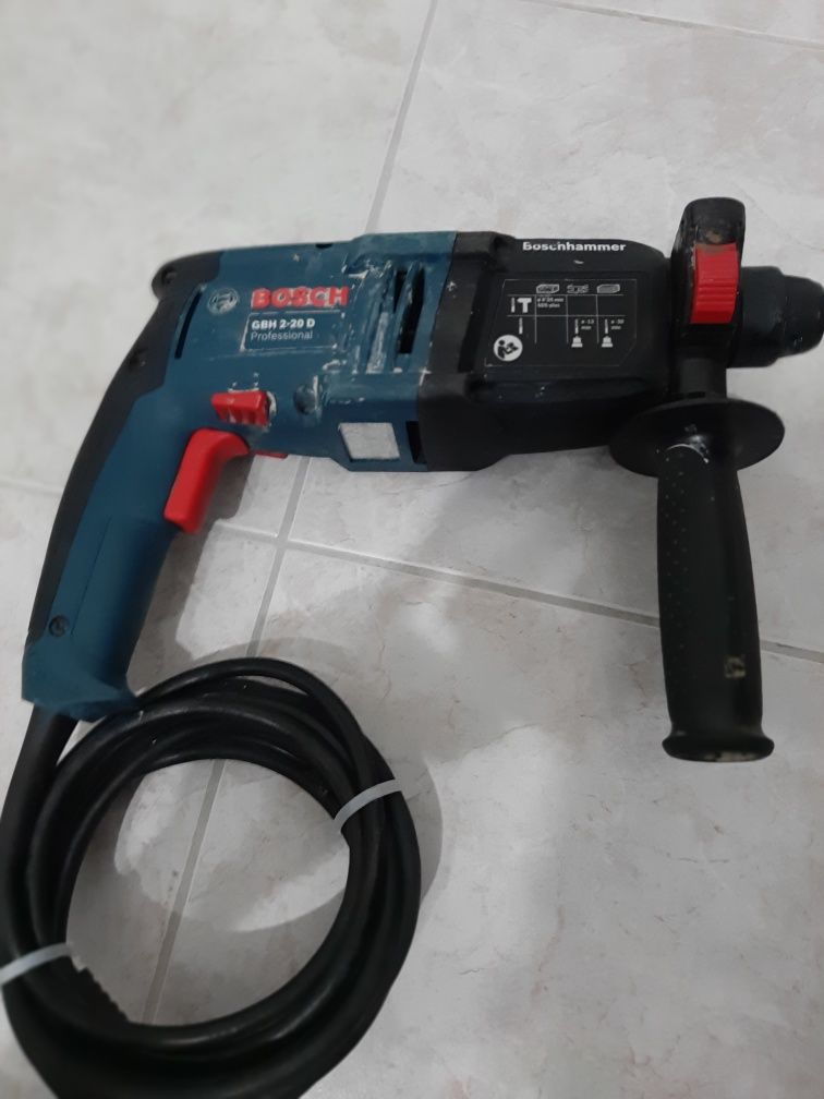 Перфоратор BOSCH GBH 2-20 D