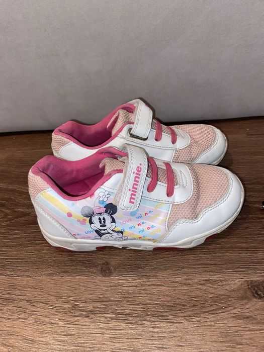 Кросовки  детские Даром три пары