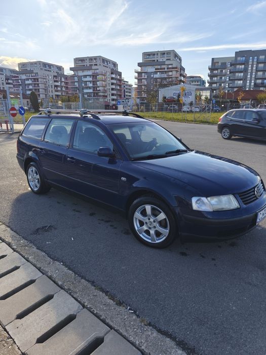 Vând VW Passat 1.9 TDI 116CP