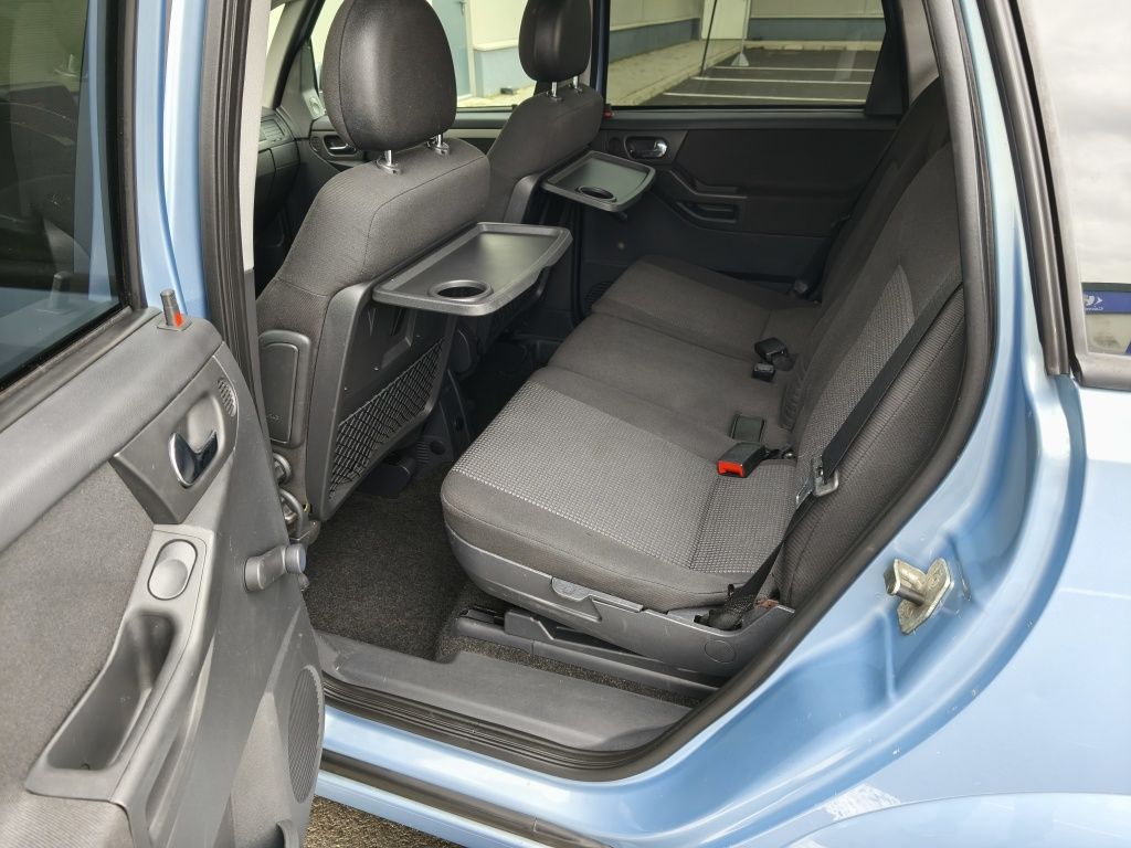 Opel Meriva Benzina 1.6 105 CP ExtraDotari- Cutie automata Easytronic