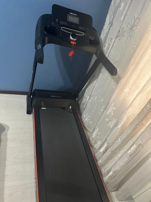 Продам б/у беговую дорожку Genau Everest D900SN PRO