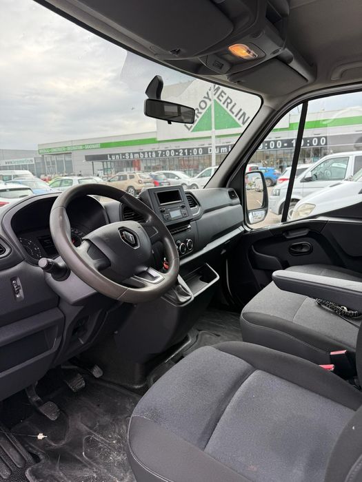 Vând Renault Master 2020