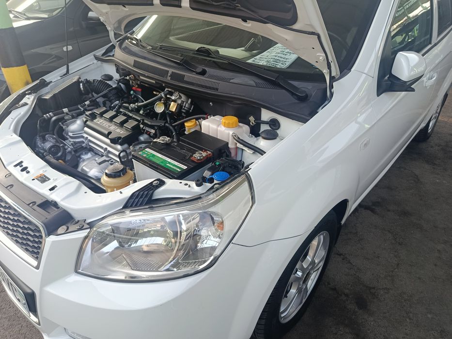 Нексия 3 автомат , метан.