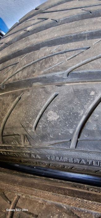 215/40/18 Yokohama Advan Fleva