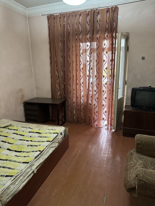 Срочно! Сдам 2 х ком на Чиланзаре 1 Торговый Центр .Студентов Не Берут