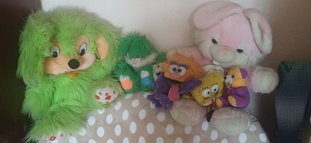 Отдам даром игрушки на фото