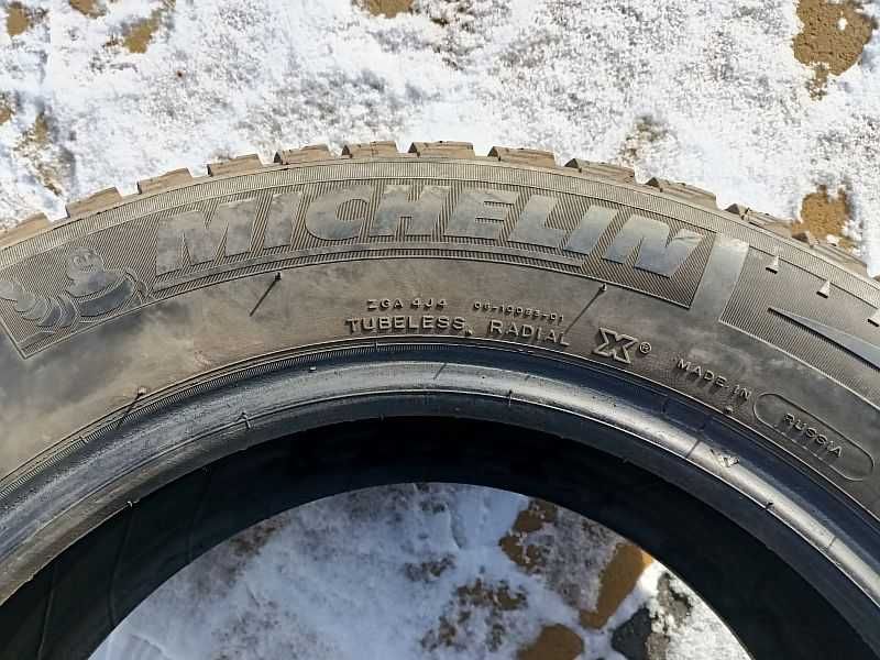 Шины 195/65 R15 - "Michelin X-Ice North XIN2" (Россия), шипованные.