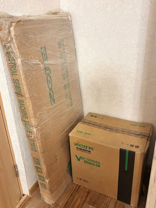 Продам промышленный оверлог ZOJE B9000-13/02