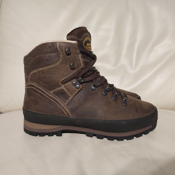 Ghete Nr 42 ½ Meindl Borneo 2 bocanci scarpa lowa