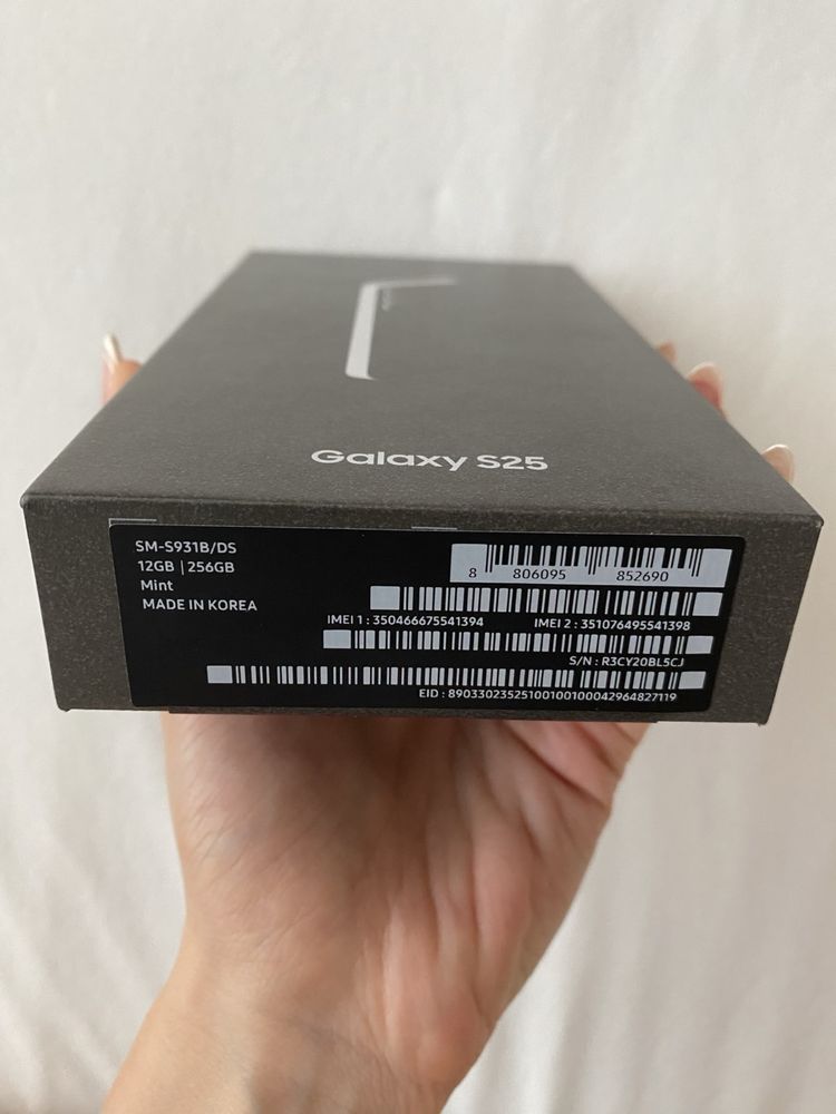 НОВ! Samsung Galaxy S25 256gb mint