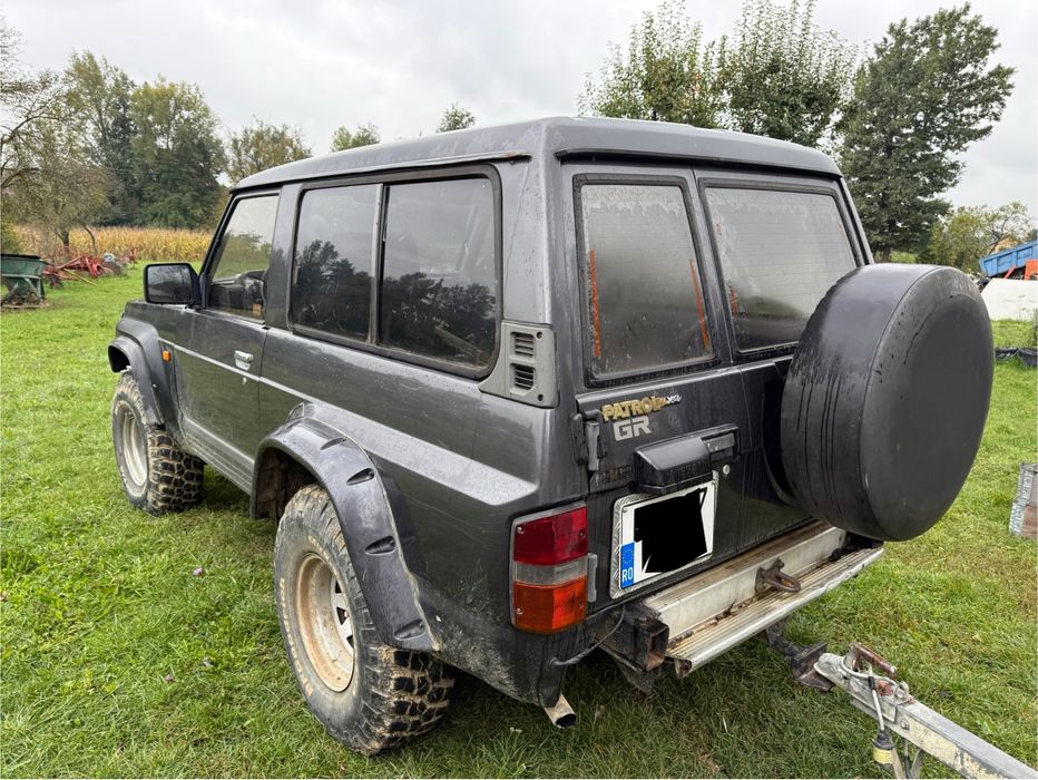 Nissan Patrol Y60 Autoutilitara