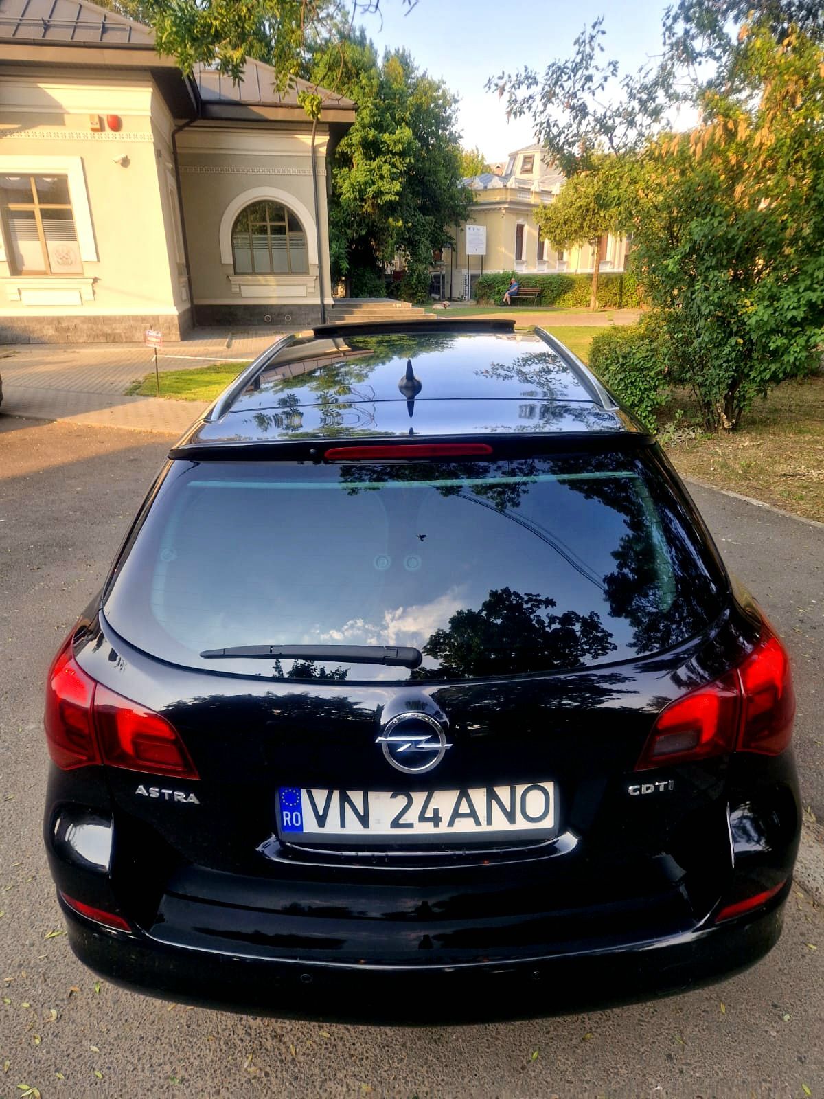 Opel Astra J Sport Tourer An 2011 Euro 5
