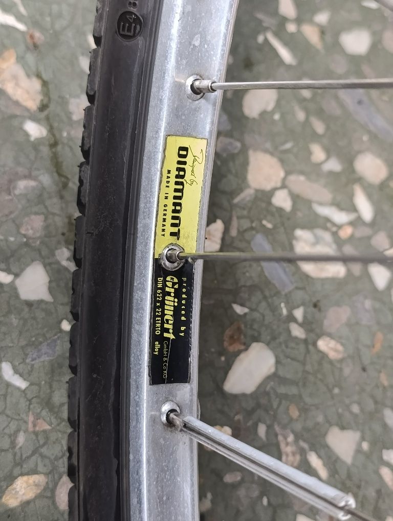 Velosiped sotiladi srochna. 28 Germany. Xamajoyi zör iishlidi.