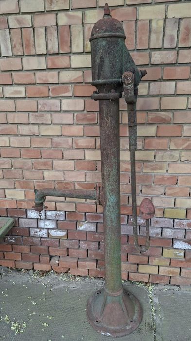 Fântână fonta de colecție.f rar 2 model.Masina de facut apa carbogazoa