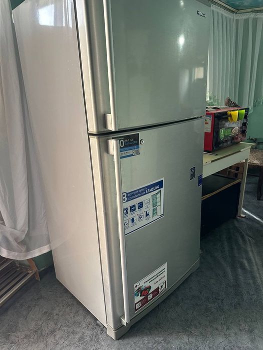 Холодильник Hitachi