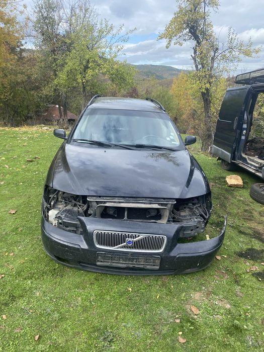 Volvo V70 2006г 2.4 140кс
