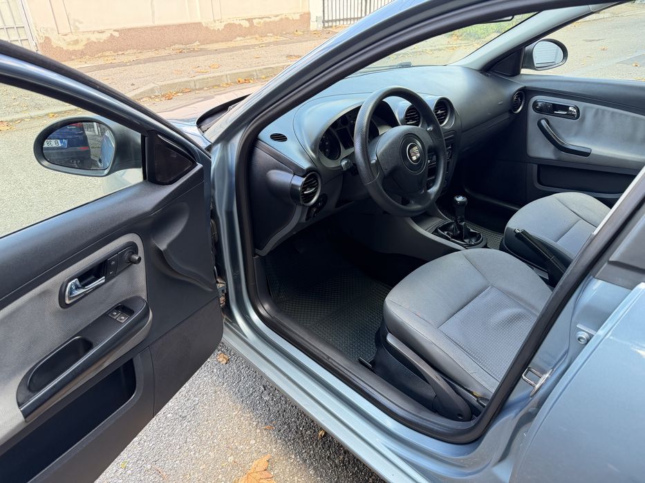 SEAT IBIZA 1.2 16V 75CP KM REALI 203.000 mii Stare ireprosabila 2007