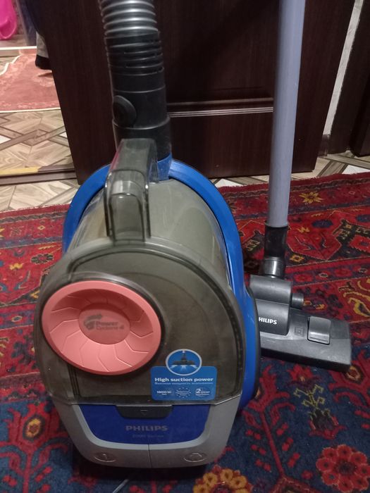Пылесос Филипс рабочий.