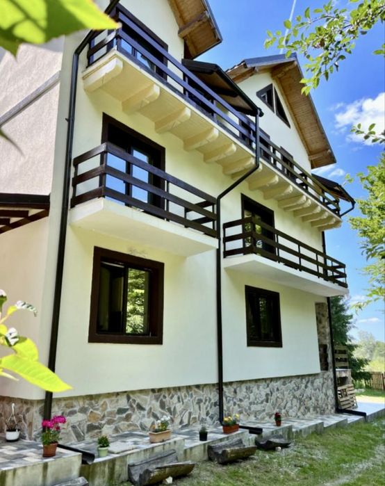 Casă de vacanță / Pensiune de Vânzare in Porumbacu de Sus