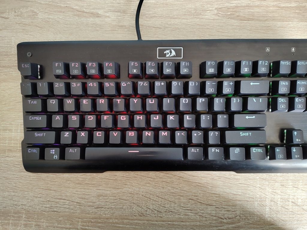 Tastatura Redragon Visnu RGB