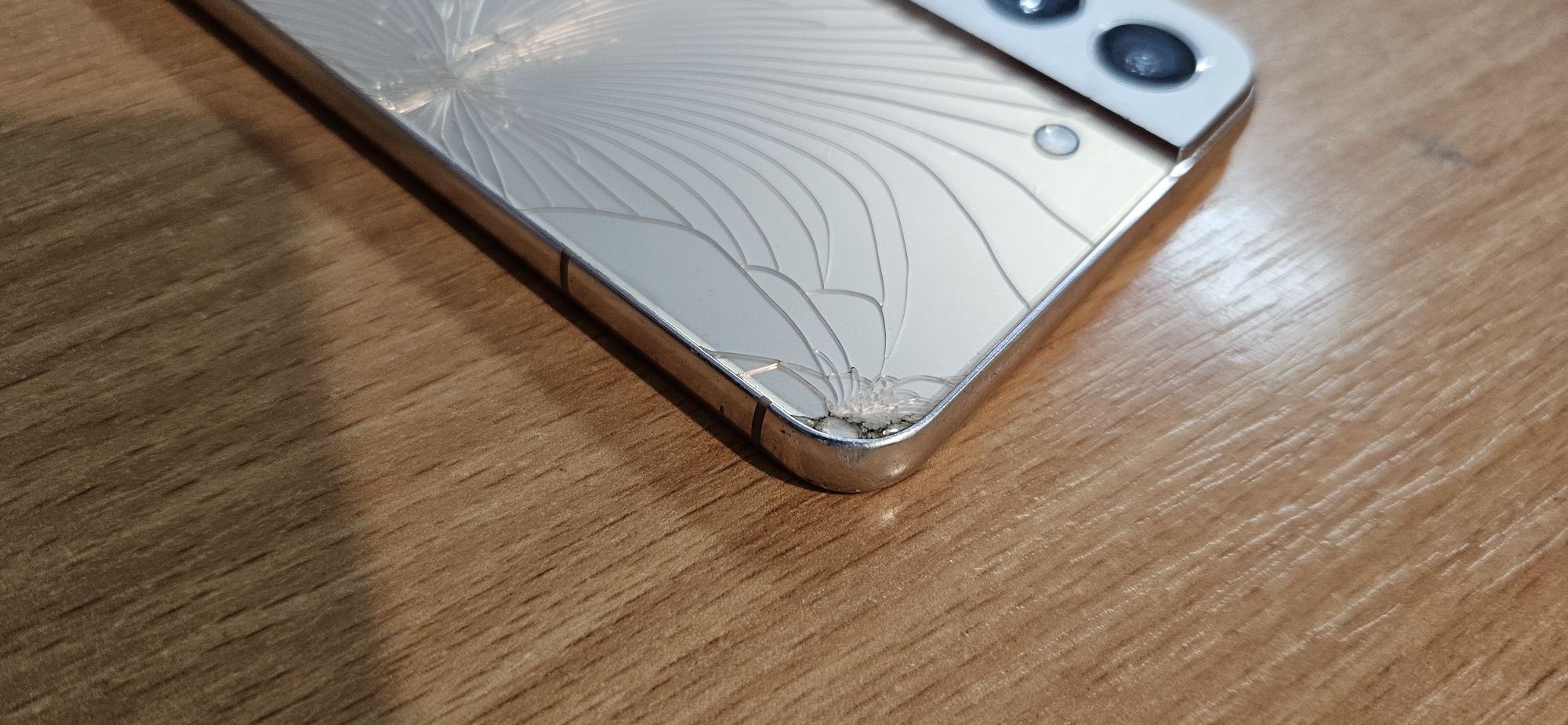 Samsung S22 5G .