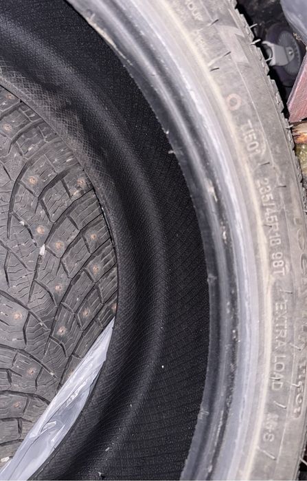 зимние шины 235/45/18