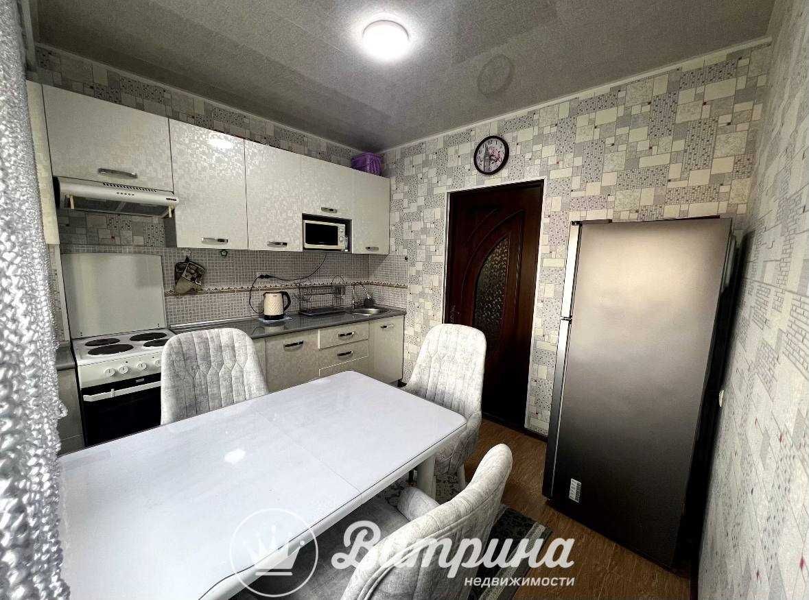 Продается 2-х комнатная квартира на Кушбеги,Спорткомплекс.