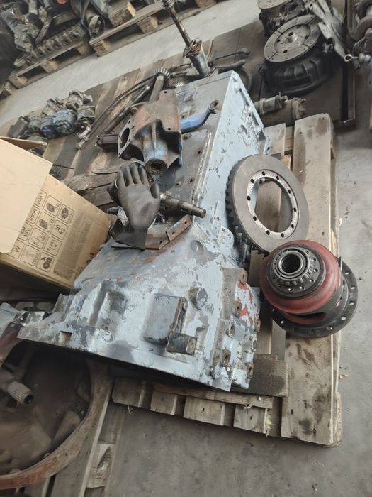 Piese new Holland 8650