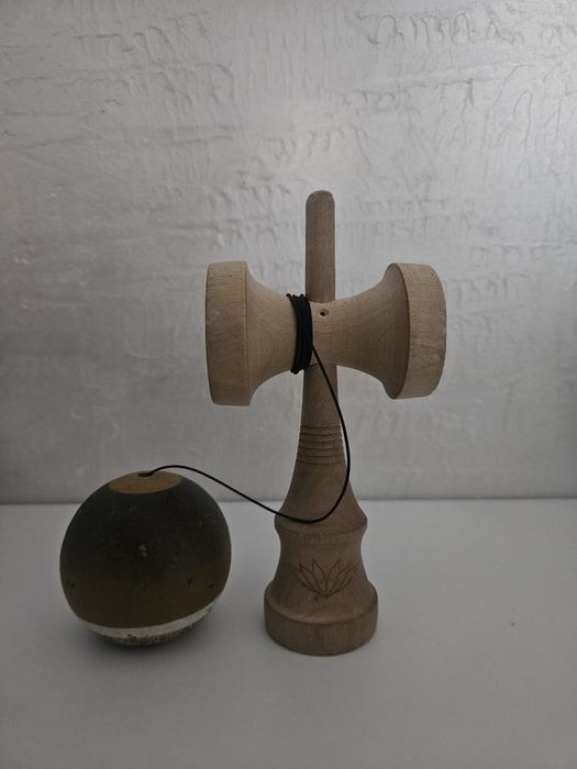 Kendama lotus/sweets
