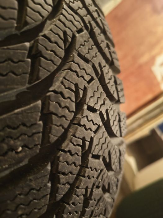 Kumho зимни гуми 175/65/15