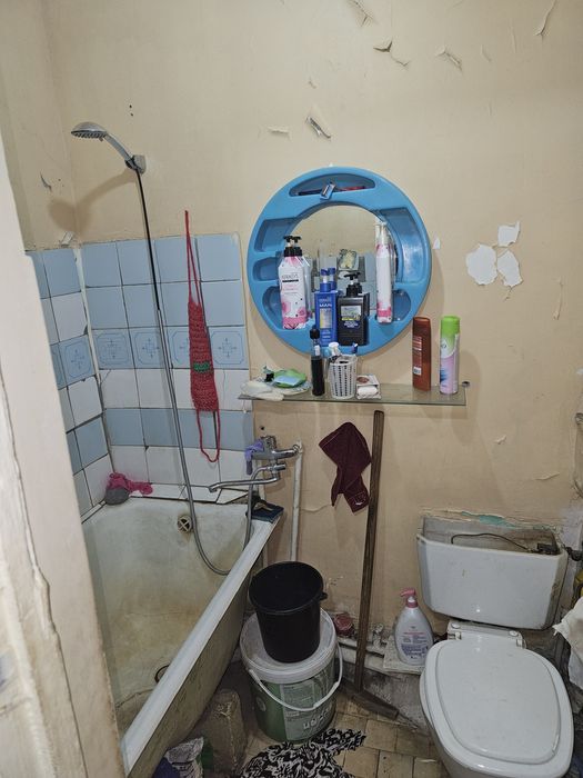 Продаю свою 1/4/4 куйлюк-3  дом галерейного типа.