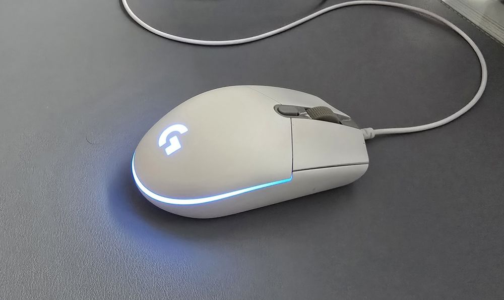 Продам Logitech g102