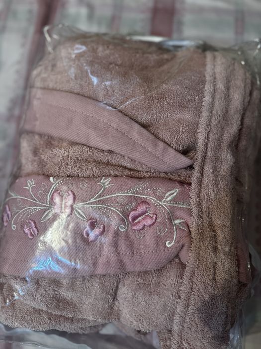 Срочно продам Женский халат махровый 46-48 размер хl