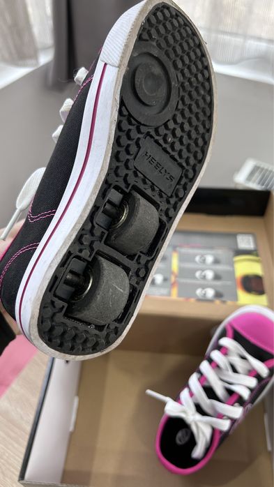 Vand tenisi cu roti Heelys 30