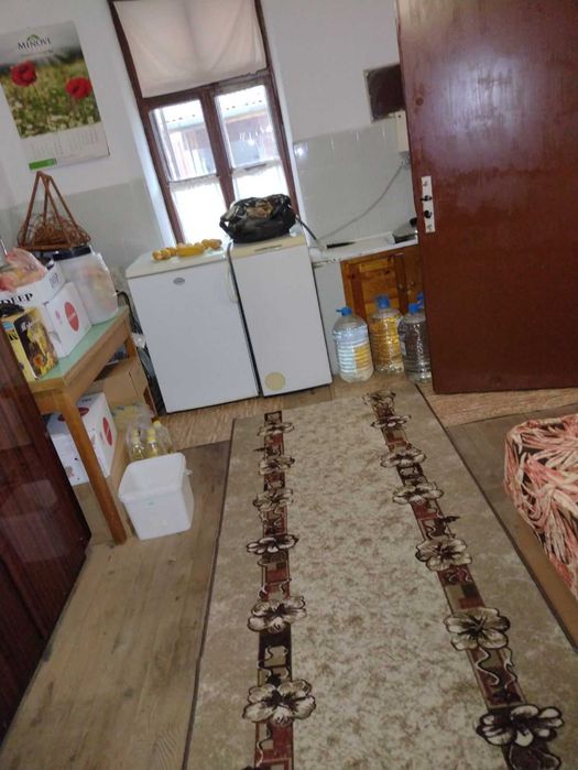 Двуетажна къща 120 кв. м с 5 стаи + 640 кв. м двор  в с. Драгомирово