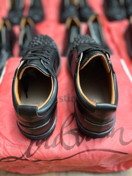 #LIVRARE GRATUITĂ# Adidasi/pantofi casual Christian Louboutin Spikes