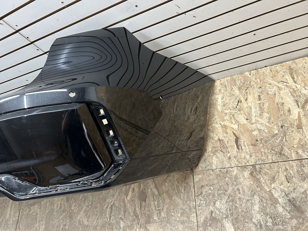 Bara spate bmw G70 seria 7 M paket 2023-2024