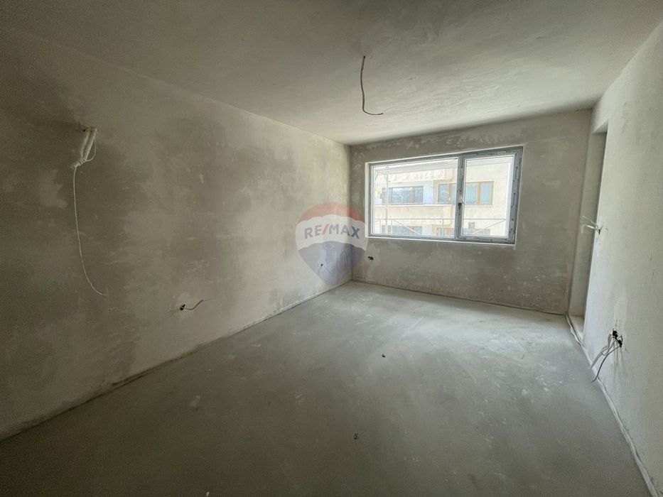 Продава се Тристаен апартамент в Варна, Централна поща - 132 кв.м за 1478 €/кв.м - Снимка #6