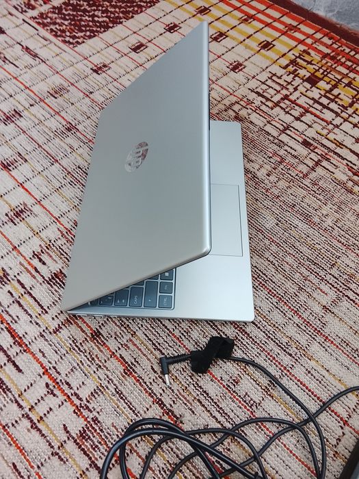 Ноутбук HP 15-fc0082ci 15.6" / 16 Гб / SSD 512 Гб