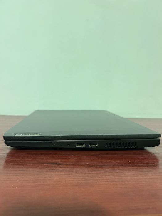 Lenovo IdeaPad Gaming 3 – Intel i5, RTX 3050, отлично състояние