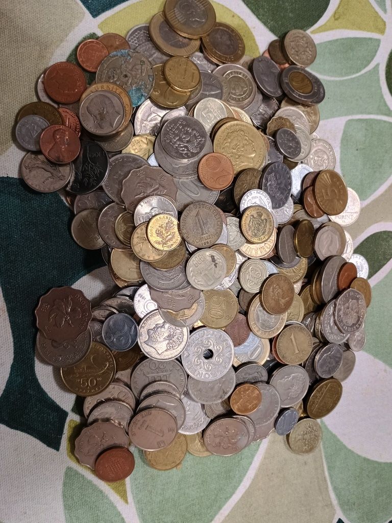 Монети и банкноти