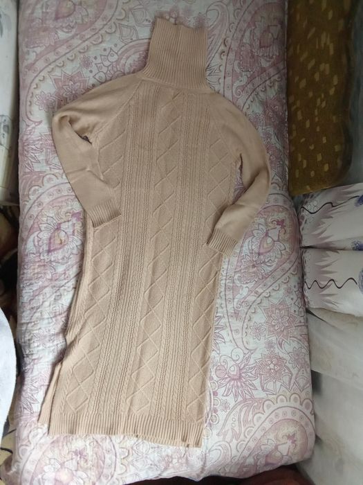 Продам платье трикотажное