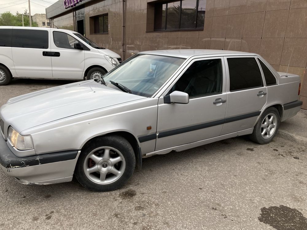 продается машина volvo 850