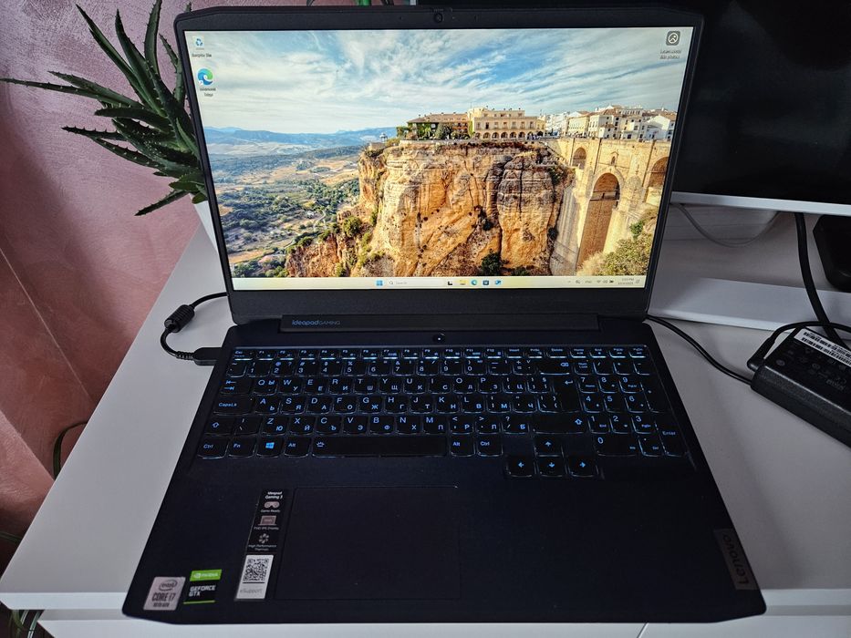 Lenovo Ideapad Gaming 3 15IMH05