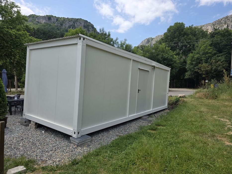 Vând Container 3 x 8 M !