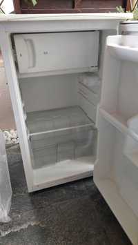 Продавам хладилник