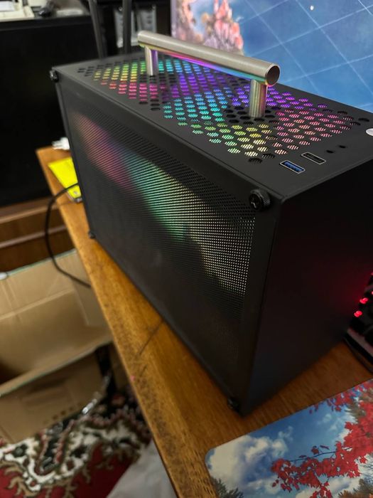 KompaktniyJuda kuchli igravoy keys. Pul zarur. Bunaqasini topish qiyin