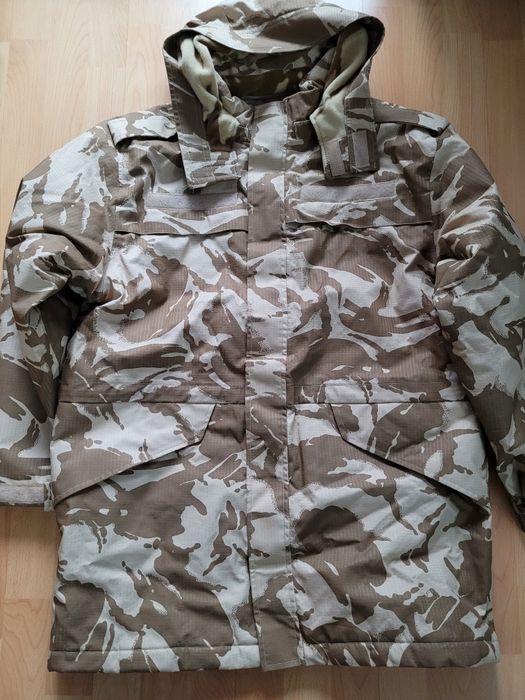 Scurtă combat desert ,pantaloni,camașe,tricou,căciulă